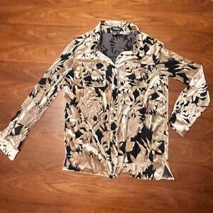 Papillon Blanc Black and Tan Patterned Top